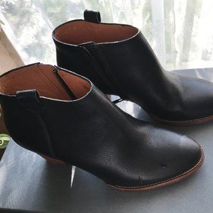Madewell “The Billie Boot” in True Black Leather